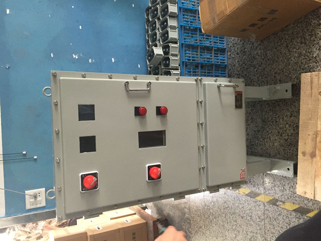 高速搅拌机防爆配电箱1,1用途 bxm(d)系列防爆照明(动力)配电箱(以下